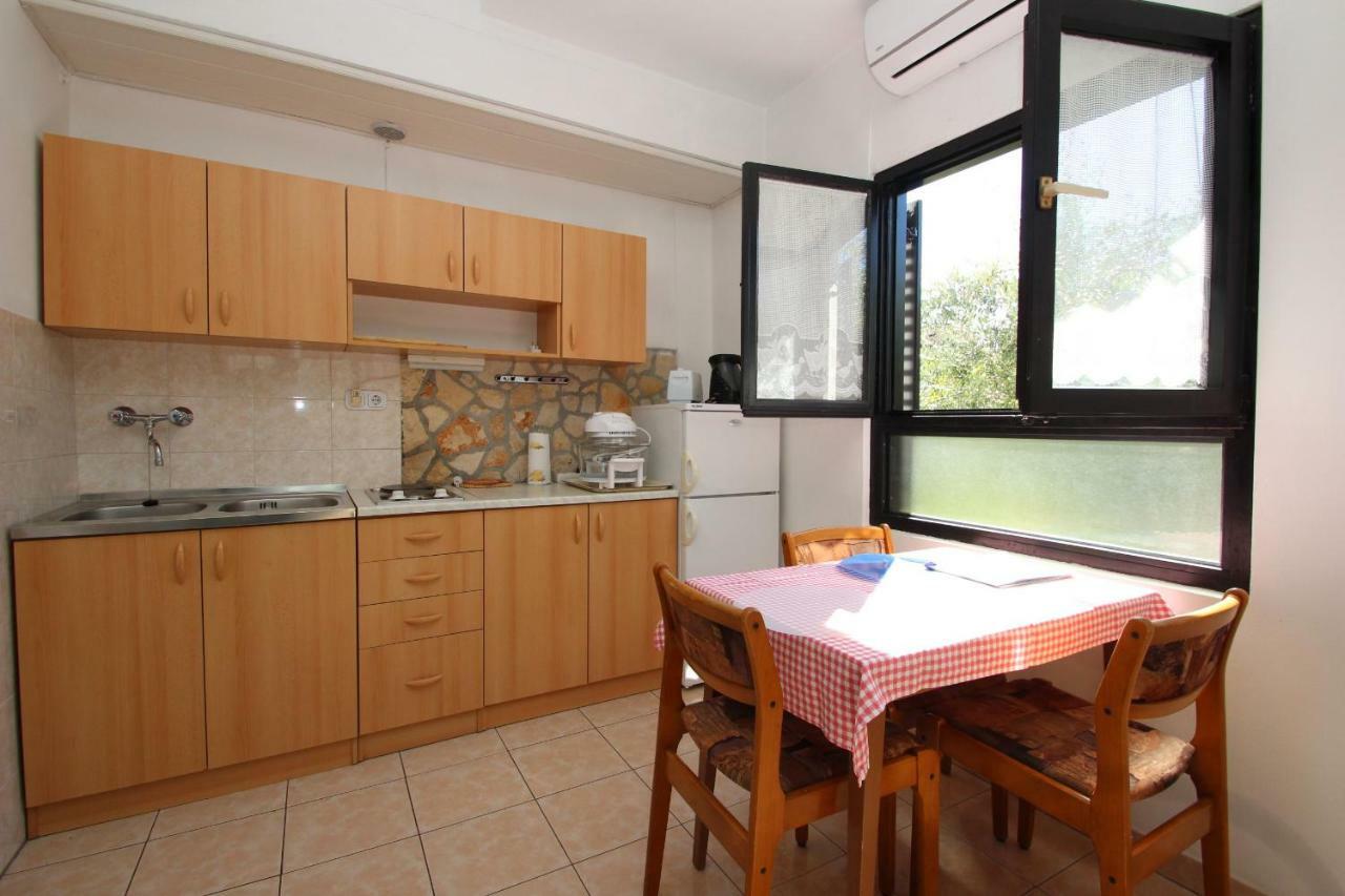 Apartment Sasa Bozac Porec Exterior photo